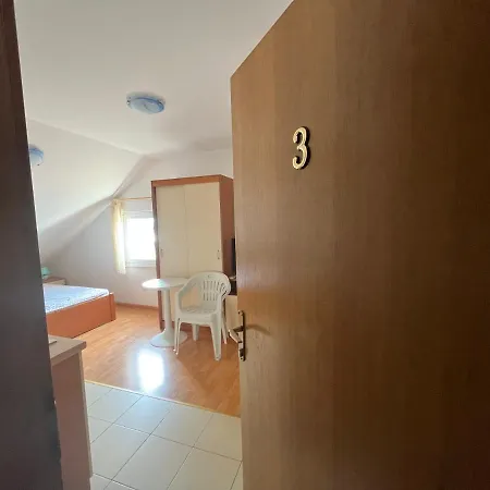 Apartment Put Makra 14 Makarska