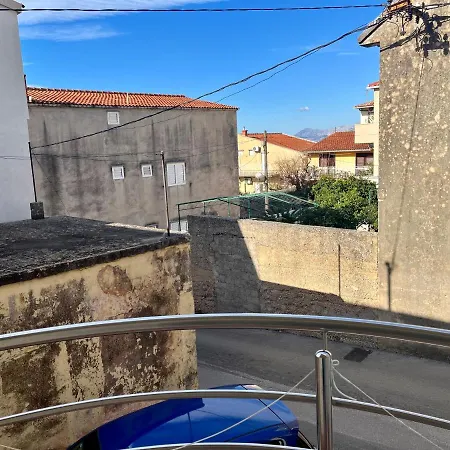 Put Makra 14 Makarska