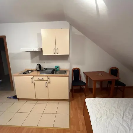 Apartment Put Makra 14 Makarska