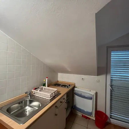 Apartment Put Makra 14 Makarska