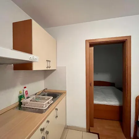 Put Makra 14 Apartment