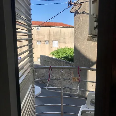 Apartment Put Makra 14 Makarska