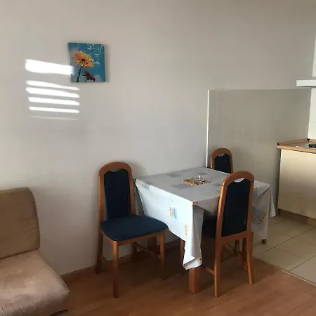 Put Makra 14 Makarska